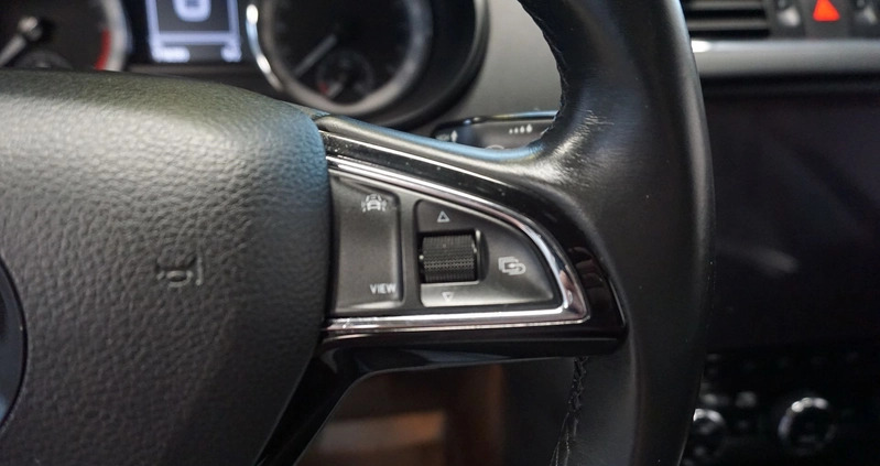 Skoda Octavia cena 72900 przebieg: 118283, rok produkcji 2018 z Wolin małe 667